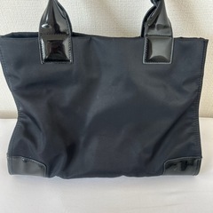 【やや汚れあり】TORY BURCH エラ トートバッグ  エナメル ナイロンの画像