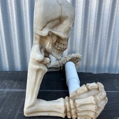 スカル トイレットペーパーホルダー タオル掛け 骸骨 ドクロ 雑貨 アメリカ雑貨 インテリア スカルトイレットペーパーホルダーの画像