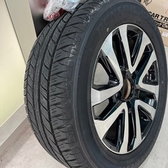 車のパーツ タイヤ、ホイール