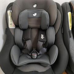 Joieチャイルドシート2台の画像