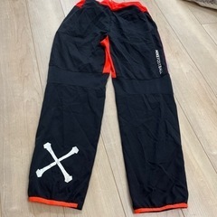 ナイキ　キッズ　トレーニングパンツ　Mサイズの画像