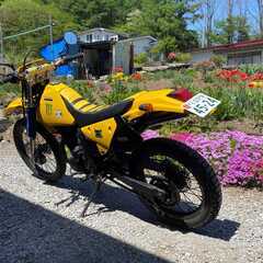 マニア必見！スズキDR250R SJ45A 希少車 Pro Skill partsのマフラー別途付属の画像