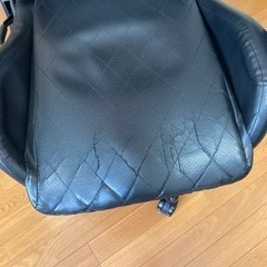 ゲーミングチェア　椅子の画像