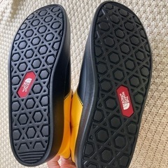 靴/バッグ 靴 サンダル　　　　ノースフェイス　トラバースベースキャンプ　ブーティ　防水ブーツ（新品未使用タグ付き）ノースフェイス　27センチ　の画像
