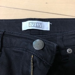 LOWRYS FARM 黒パンツ　Mの画像