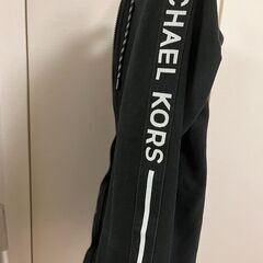 MICHAEL KORS　フーディーの画像