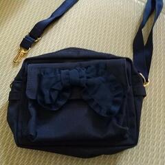 インゲボルグ  ショルダーポーチ