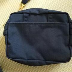 インゲボルグ  ショルダーポーチの画像