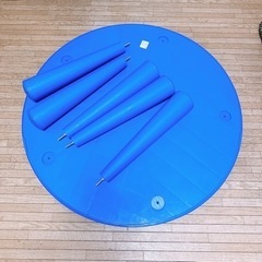 IKEA MAMMUT マンムット 子ども用テーブル, 室内/屋外用 ブルー 403.651.87の画像