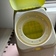 アプリカ　おむつのゴミ箱の画像