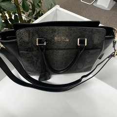 follifollieバッグ美品ブランドバッグ
