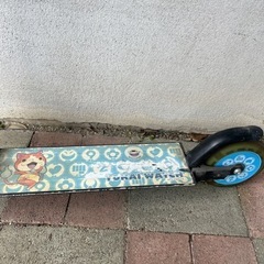 キッズ　キックボードの画像