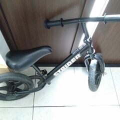 ストライダー(黒)お譲りしますの画像