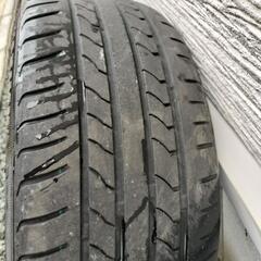 車のパーツ タイヤ、ホイールの画像