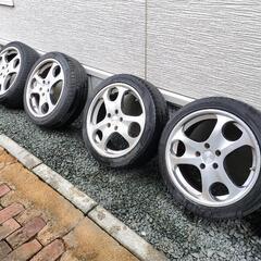 車のパーツ タイヤ、ホイールの画像