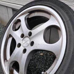 車のパーツ タイヤ、ホイールの画像