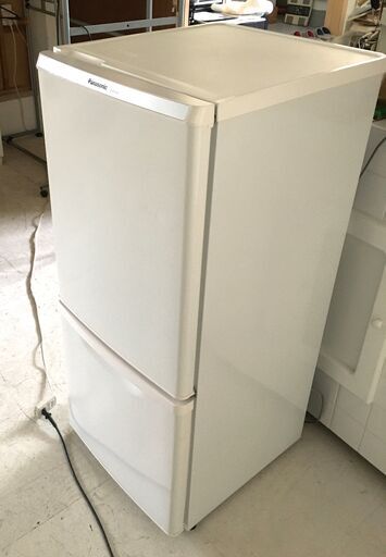 Panasonic パナソニック ノンフロン冷凍冷蔵庫 2ドア 容量138L 冷凍室44L 冷蔵庫94L NR-B145W