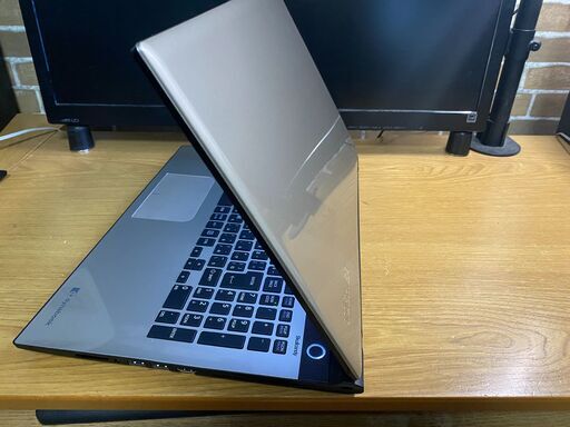 TOSHIBA Dynabook T75/UGS1 通電確認済み