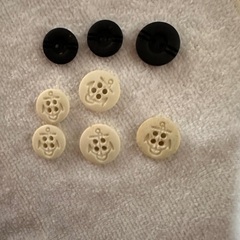 中古 デザインボタン(イカリ模様)の画像