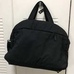 黒いボストンバック、&ショルダーバッグ　男女共用