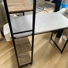取引中　本棚付き デスク