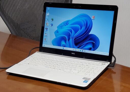 NEC Lavie 15インチ【win10+win11 起動8秒 CPUスコア5341】i7 新品SSD256GB/ office JW-CAD