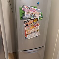 引っ越しのため冷蔵庫無料で譲りますの画像