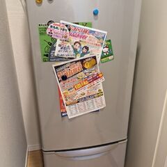 引っ越しのため冷蔵庫無料で譲りますの画像