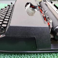 ブラザー製英文タイプライターの画像