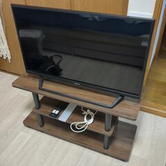 Hisense 32型 液晶テレビ　テレビ台の画像
