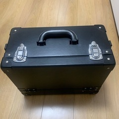 メイクボックス
