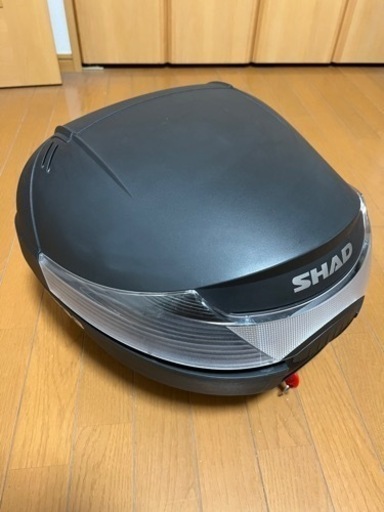 リアボックス　SHAD SH33