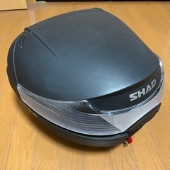 リアボックス　SHAD SH33
