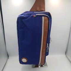 極美品　Orobianco　オロビアンコ　メンズ　ボディバッグ　2層　ネイビー　の画像