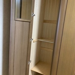 クローゼット洋服箪笥　
の画像