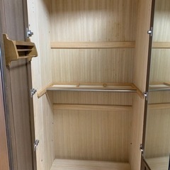 クローゼット洋服箪笥　
の画像
