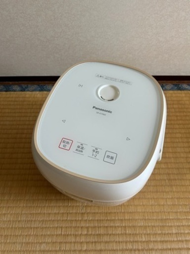炊飯器　Panasonic SR-KT060　