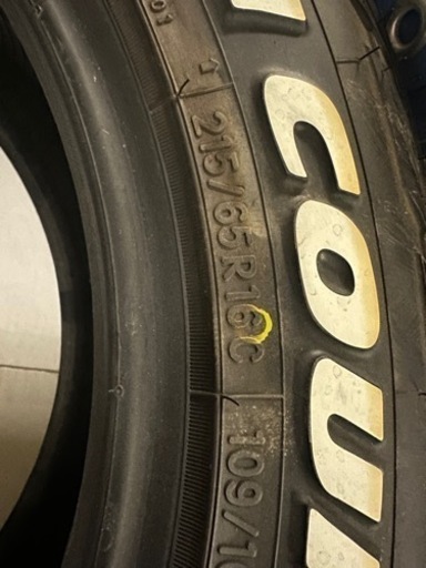 車のパーツ タイヤ、ホイール