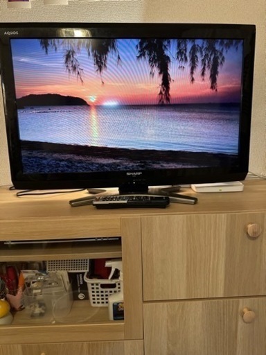 シャープ AQUOS 32インチ型テレビ(値下げしました)