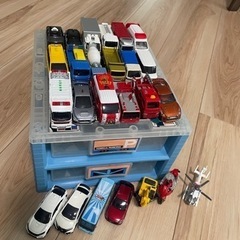 決まりました　トミカ　ケース　救急車　パトカー　スポーツカー　働...