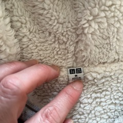 UNIQLO フード付きパーカー　Mサイズの画像
