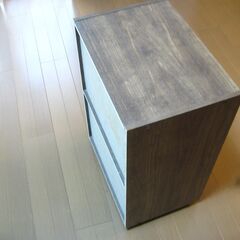 車輪付きボックスの画像