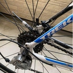 自転車 クロスバイクの画像