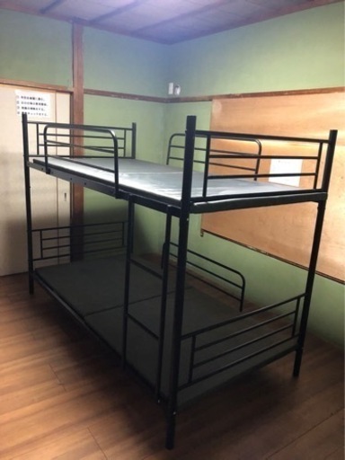 美品　2段ベット　パイプ　黒