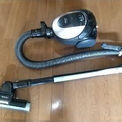 HITACHIのベージュピンク掃除機