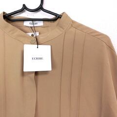 【おみせっち】新品タグ付 ECRIRE yunコラボ ピンタックブラウス Mサイズ ベージュの画像