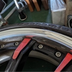 車のパーツ タイヤ、ホイールの画像