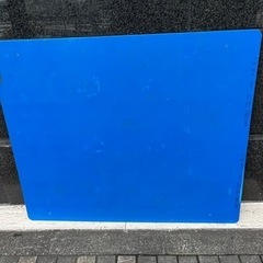 木製パレット 2枚　と、仕切りボードの画像