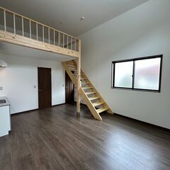 【ガレージハウス一戸建】店舗可　高島屋近く　室内ガレージ　他駐車スペース2台あり　店舗可　ペット可 - 賃貸（マンション/一戸建て）