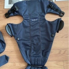 【取引中】 ベビービョルン　抱っこ紐　ベビーキャリアミニ　AIRメッシュの画像